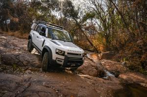 Land Rover Defender 110 P400 S Urban Pack 2020 года  (ZA)